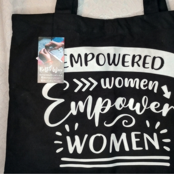 BOSS BABE💕 Tote, Desk Plate, Mug Set, Wine Glass, Magnetic and Cosemetic Bag - Picture 8 of 9